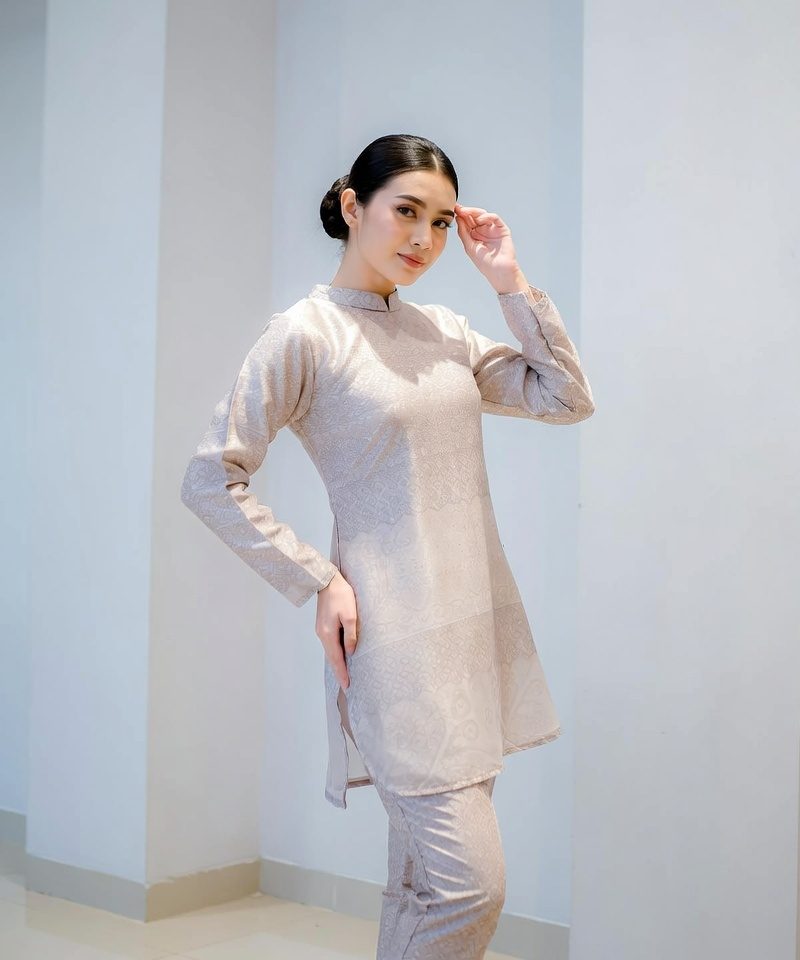 Baju Kurung Lily